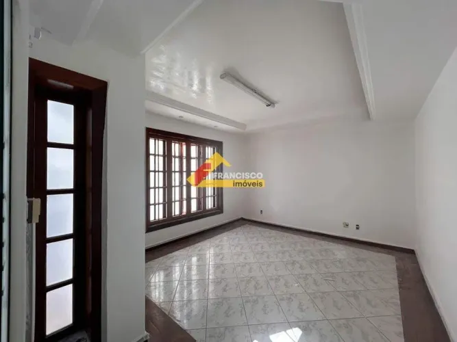 Casa Comercial para aluguel, 7 quartos, 1 suíte, 4 vagas, Sidil - Divinópolis/MG