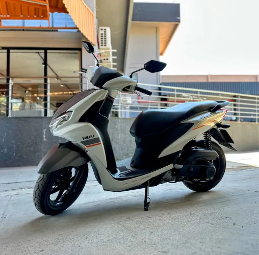 Yamaha Fluo 125 2024 - Extra!
