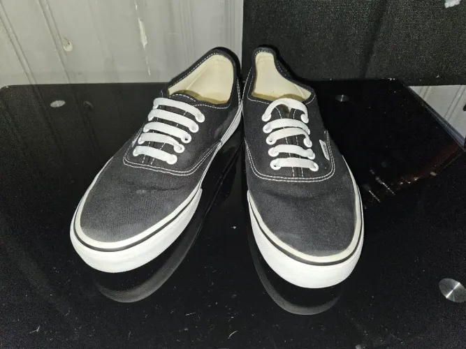 Vans Authentic
