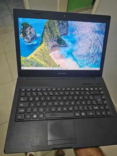 Notebook positivo i3 com ssd novinho!