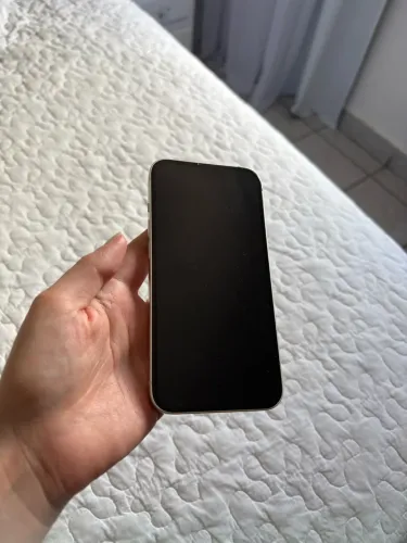 iPhone 13 128g com capinha