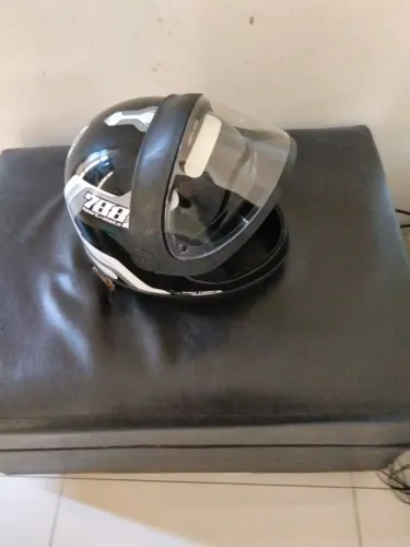 Capacete