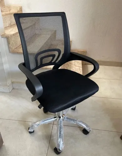 Cadeira de Escritório Giratória Nova - Frete Grátis