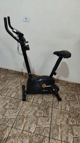 Bicicleta ergométrica USADA