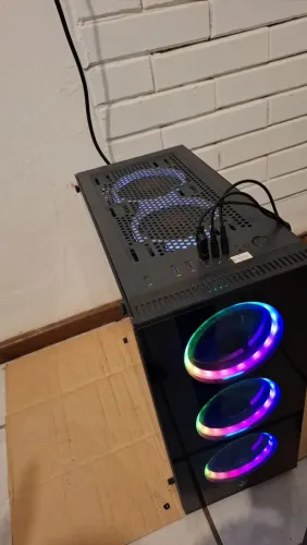 Vende- se PC gamer.