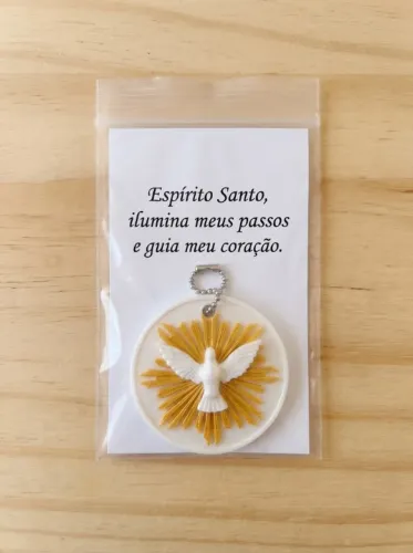 Chaveiro Espírito Santo em Impressão 3D Branco e Dourado | Lembrancinha Religiosa