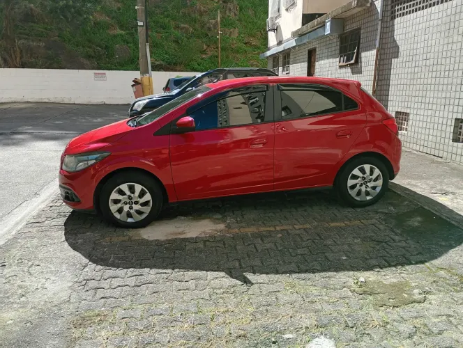Chevrolet Onix Hatch LT 1.4 8V Flex Power Mec. 4P 2013