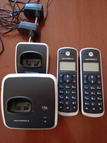 02 telefones sem fio Motorola Novos