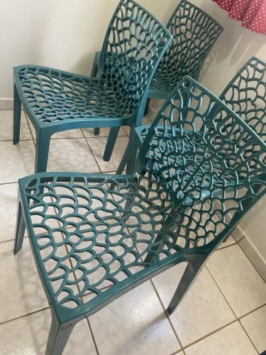 Cadeira de plástico