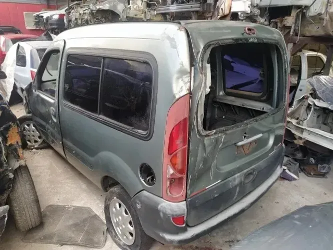 Sucata Kangoo 2001 1.6 8v
