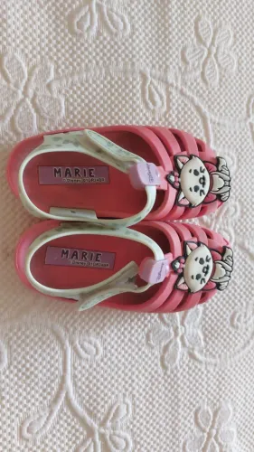 Crocs Disney gatinha Marie