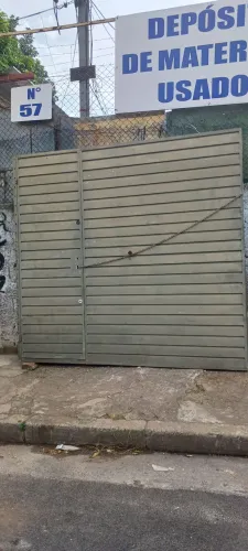 PORTÃO BASCULANTE COM SOCIAL EMBUTIDO SOMENTE A FOLHA /// R$1500,00