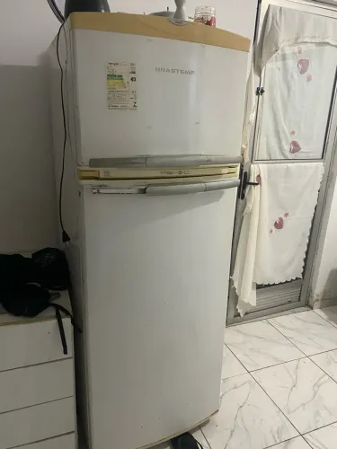 Geladeira Brastemp usada funcionando 
