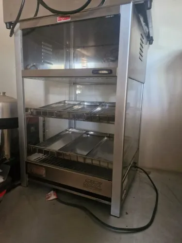 Vendo linda estufa,suqueira e forno Venâncio