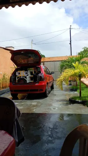 Vendo ou troco som automotivo, com bateria de nitio.