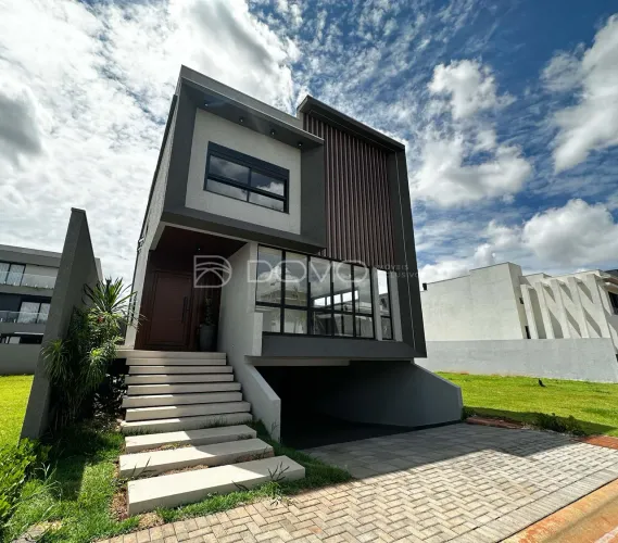 Sobrado à venda no condomínio Vila Firenze, CASCAVEL - PR
