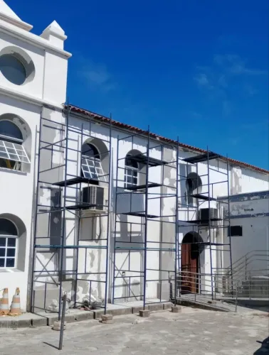 Andaimes a pronta entrega