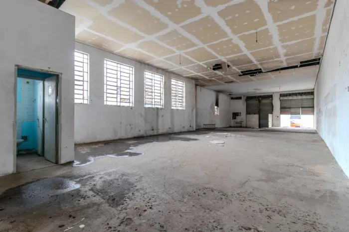 Galpão comercial para venda em Vila Paulista, 279m²