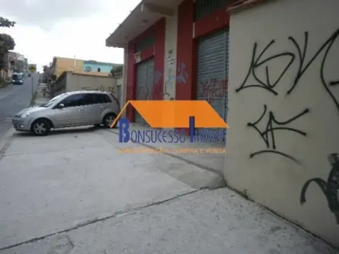 Loja em Belo Horizonte, no bairro Gloria, à venda.