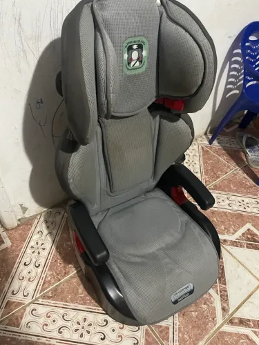Cadeirinha infantil + assento de elevação pego-perego até 36kg 