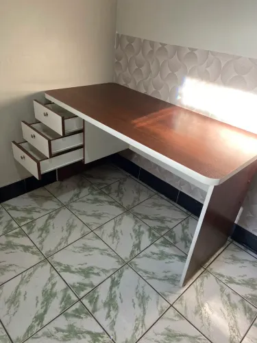 Mesa para escritório