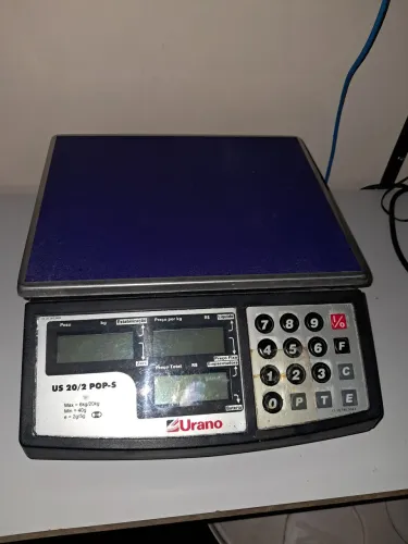 Vendo balança Urano 20kg