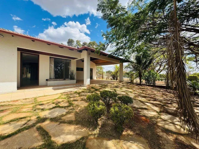 Casa 5 Suítes c/ Piscina e Churrasqueira | Park Way, excelente localização