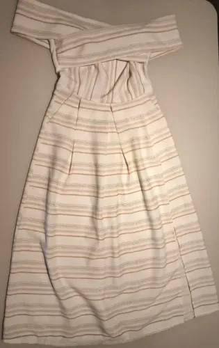 Vestido listrado bege e rosé em linho tamanho P
