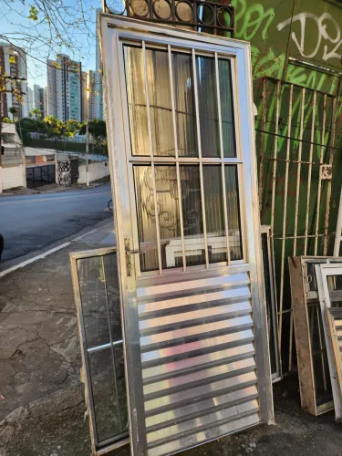 Porta alumínio 0,80 