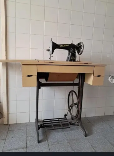 Máquina de costura