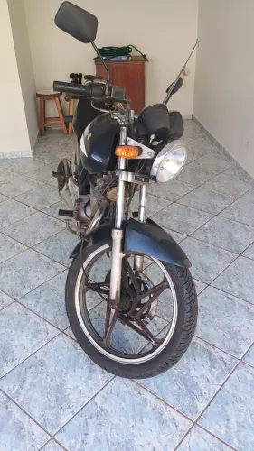 Moto Suzuki yes 125