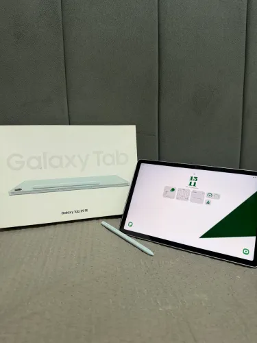 vendo Samsung Galaxy Tab S9 FE 128GB Wi-Fi, em excelente estado de conservação.