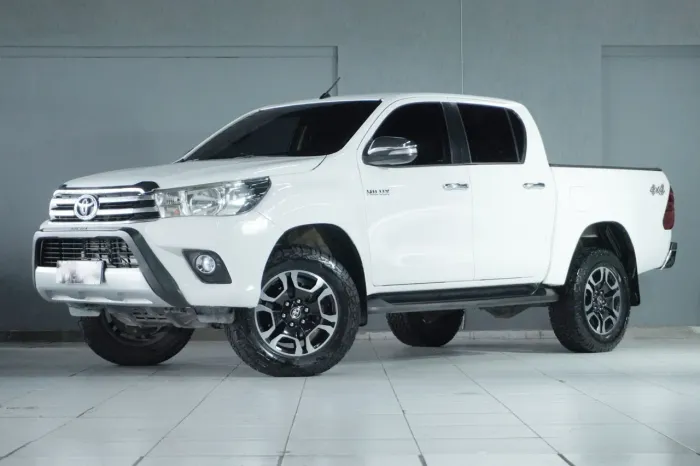 Toyota Hilux CD SR 4X4 2.8 TDI Diesel Aut. 2017