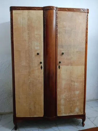 Guarda Roupa Antigo Madeira Maçiça