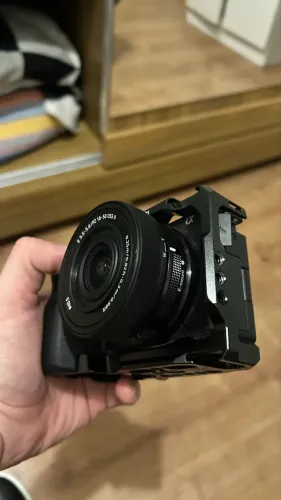 Câmera Sony ZVE10