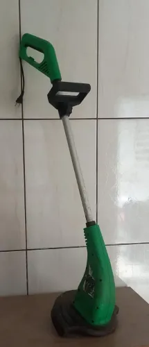 MÁQUINA DE CORTAR GRAMA