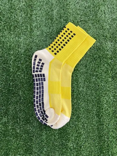 MEIA ANTIDERRAPANTE AMARELO