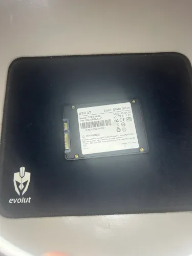 SSD SATA 1TB 100% SAUDAVEL POUCAS VEZES LIGADA