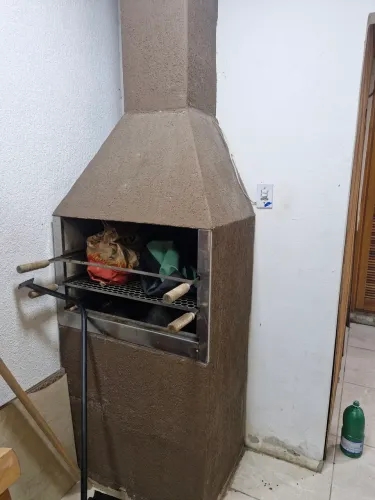 (BARBADA)Churrasqueira com fogão