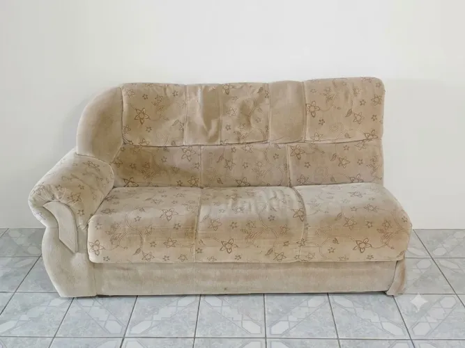 Vendo sofá de canto com 3 peças