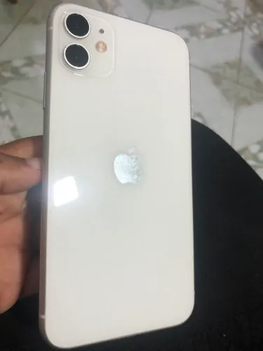Celular IPHONE 11