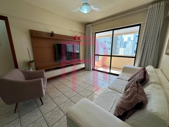 Apartamento com 03 dormitórios QUADRA MAR em Balneário Camboriú.