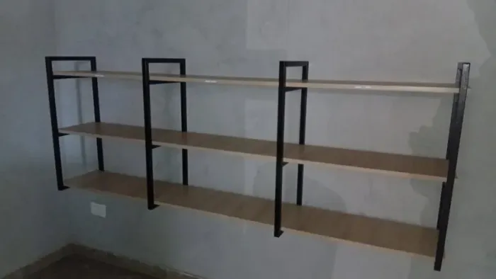  Estante Organizadora de Parede Estilo Industrial - Suspensa e Moderna