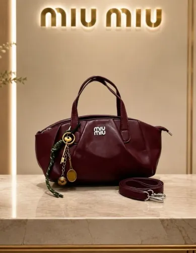 Bolsa elegante Miu Miu