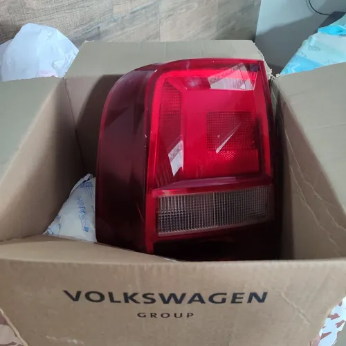 Lanterna traseira esquerda Saveiro Cross G7 original vw! 