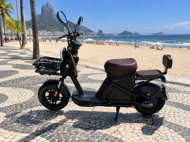 Título: Scooter Elétrica 1000W - Apenas 10 km Rodados - Novíssima!