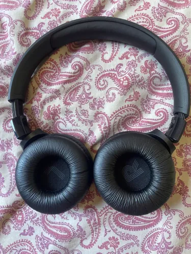 Fones de ouvido sem fio Bluetooth Jbl Tune 520bt On Ear, cor preta