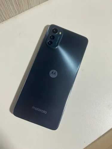 Celular E32