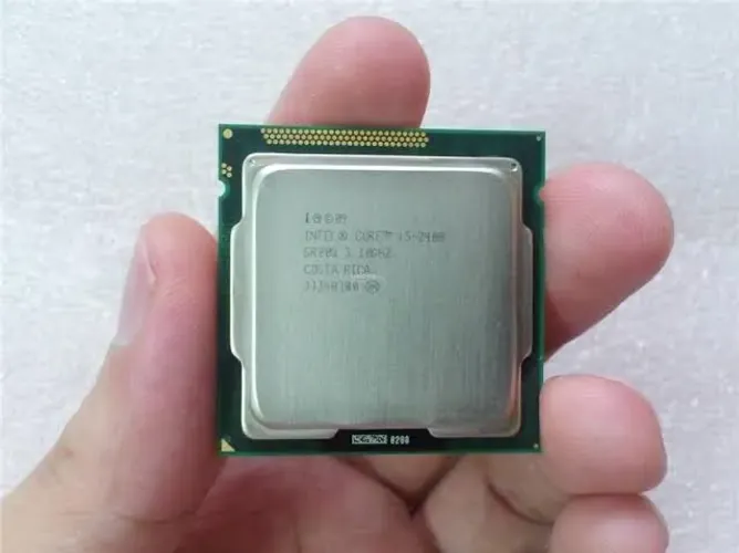 I5 2400 (Funciona apenas com placa de vídeo)