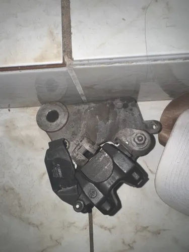Pinça traseira cb300f 2025/2025